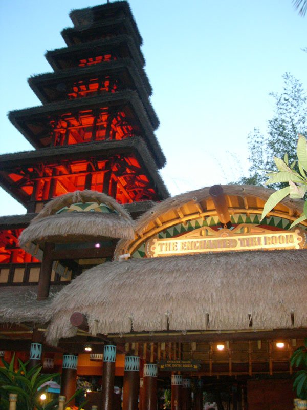 Disney World S Enchanted Tiki Room Will Reopen Aug 15 With